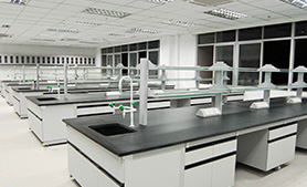 实验室实验台的整体结构和操作方式是什么